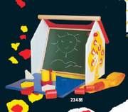 Spielkiste mit Maltafel
